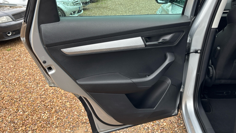 Skoda Karoq 1.5 TSI SE Drive 5dr DSG Petrol Estate